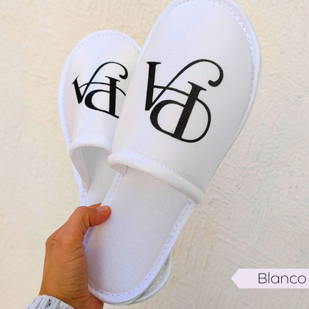 Pantuflas modelo tradicional marca Babuflas